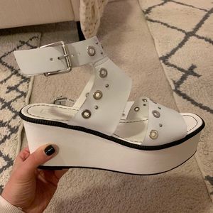 TOP SHOP SANDALS SIZE 40 euro (9us)